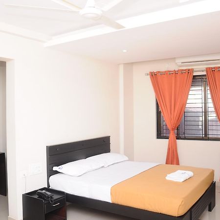 Riva Residency Hotel Palakkad Kültér fotó